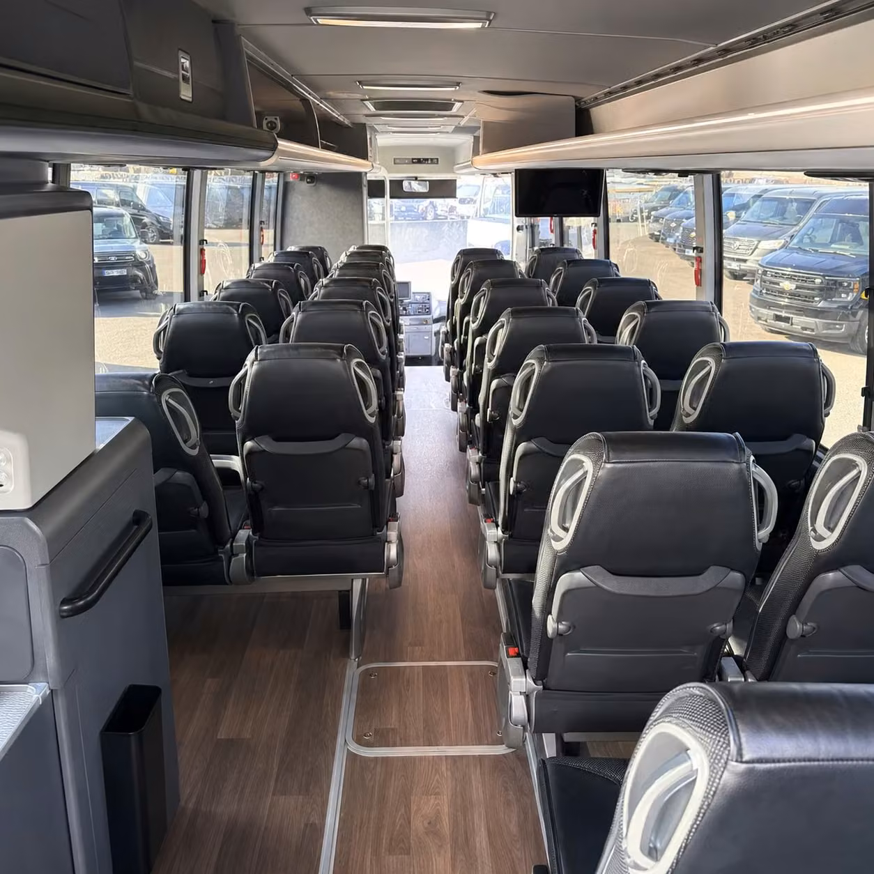 charter bus rentals for university of new haven events and campus transportation