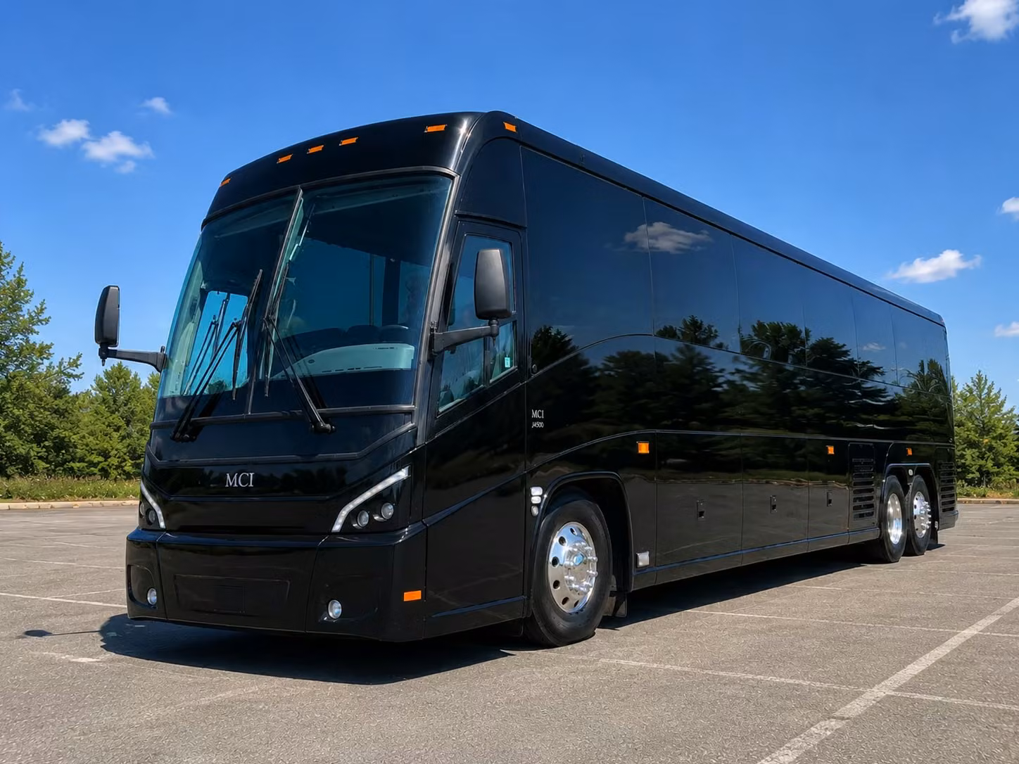 minibus rentals for field trips to the maritime aquarium and coastal connecticut destinations