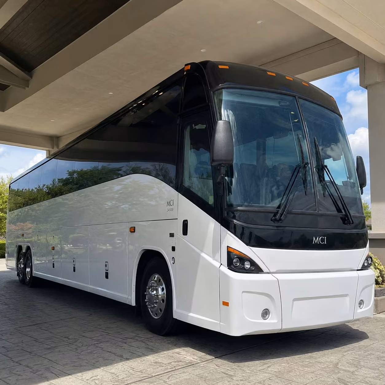west haven charter bus rental exterior